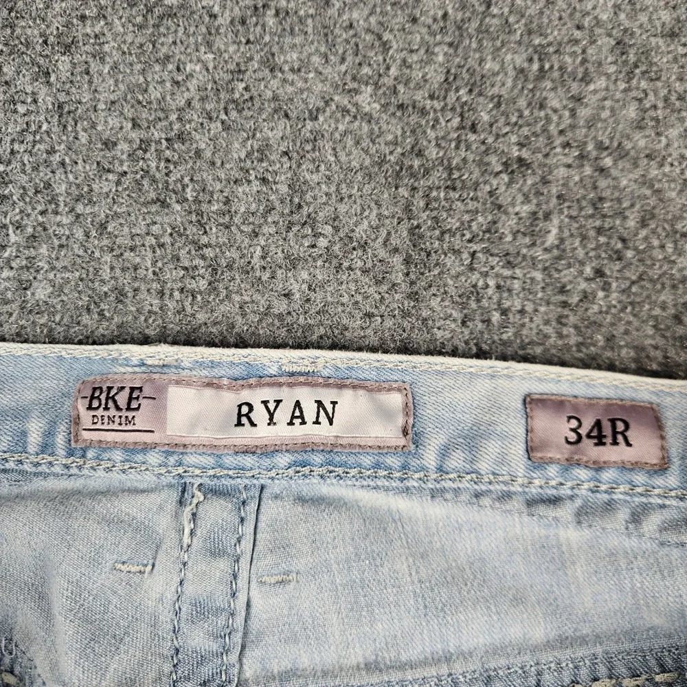 BKE Ryan Straight Leg Light Wash Denim Jeans Mens 34R Blue Cotton Blend